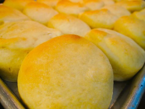 Bready or Not Original: Portuguese Sweet Bread Rolls in the Bread Machine