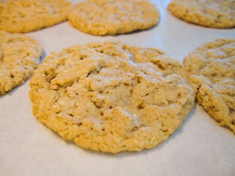 Bready or Not: Oatmeal Cinnamon Cookies